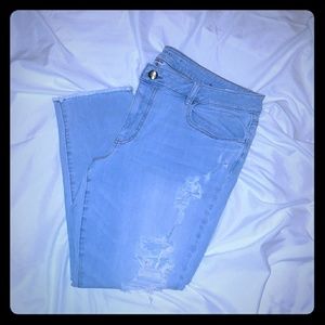 American Eagle distressed super stretch capri
